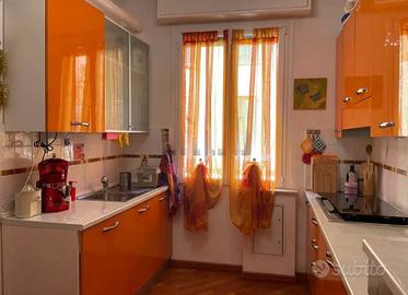 Manin due camere e balcone