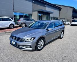 VOLKSWAGEN Passat Variant 2.0 TDI SCR EVO DSG Bu