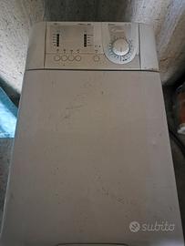 Lavatrice Candy carico dall'alto 5kg 