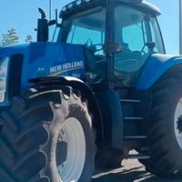 Trattore New Holland T8040