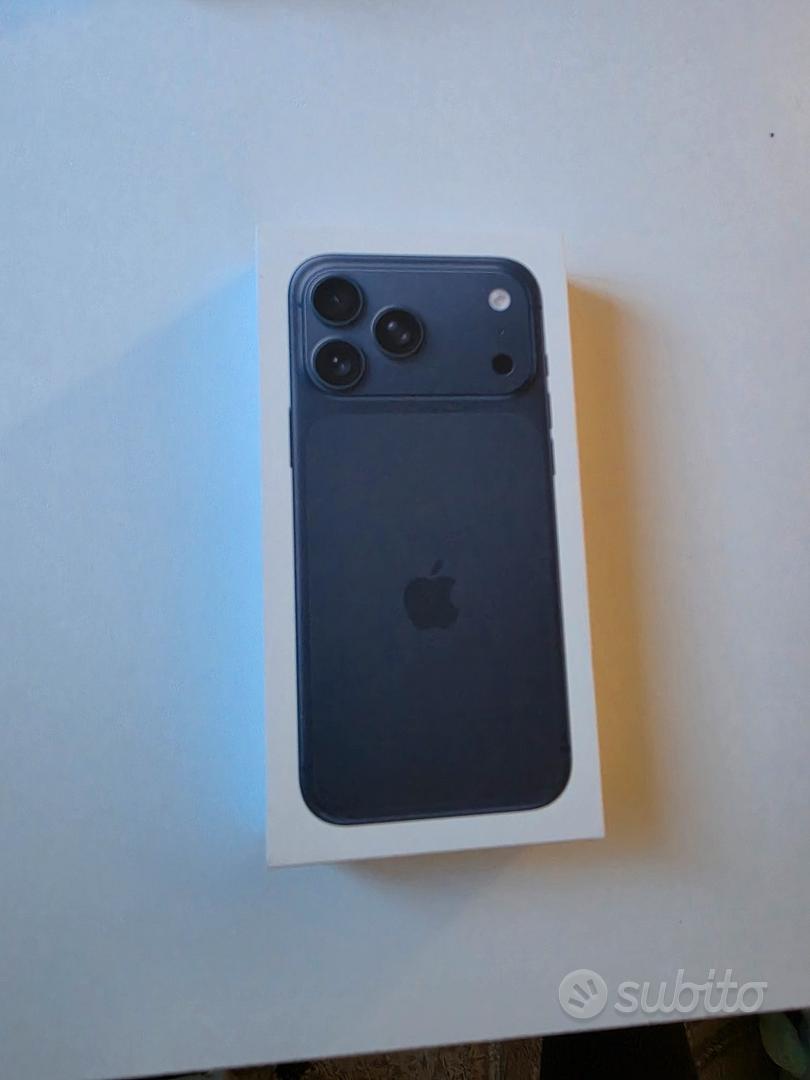 iPhone 17 pro max 256GB blue nuovo sigillato - Telefonia In vendita a ...