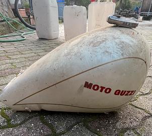 Serbatoio moto guzzi