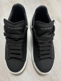 Alexander McQueen 42