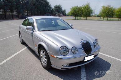 Jaguar s type 2.5 Iscritta ASI