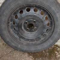 cerchi e gomme invernali yaris