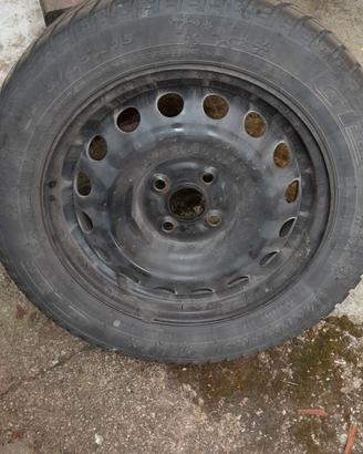 cerchi e gomme invernali yaris