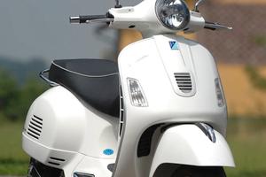 Vespa gts 300