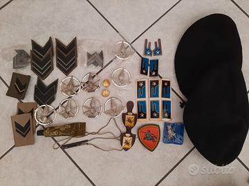 mostrine, fregi, baschi, etc