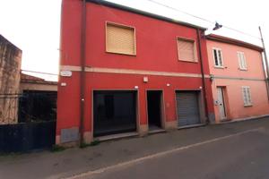 Gonnosfanadiga - Indipendente con loc commerciale