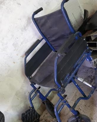 Sedia a rotelle per anziani - disabili