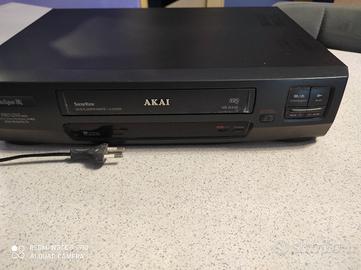 Videoregistratore VHS Akai 