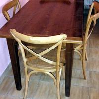 Tavolo in legno massello