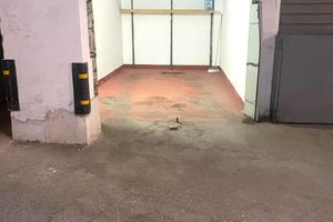 Secondigliano- box auto in parco