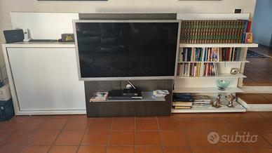Letto singolo a scomparsa. CLEI "Poppi Theatre"