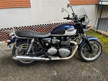 Triumph Bonneville SE