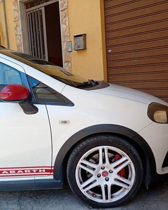Grande punto Abarth 