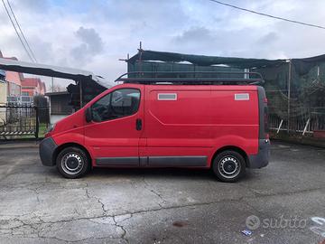 Opel Vivaro autocarro