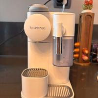 Macchina caffè DE'LONGHI Lattissima One