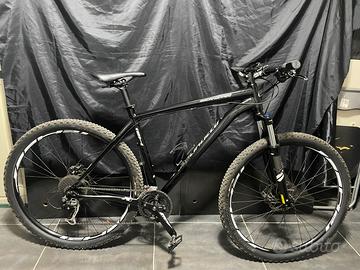 Specialized Rockhopper front 29