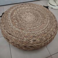 Poggiapiedi pouf Ikea ALSEDA con cuscino gatto 