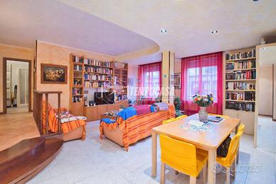 TRILOCALE DOPPI SERVIZI IN SAN PAOLO CON BOX !!!