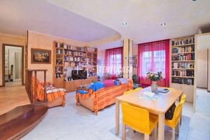 TRILOCALE DOPPI SERVIZI IN SAN PAOLO CON BOX !!!