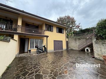 Villa di 208 m² con 5 locali e box auto a Velletri