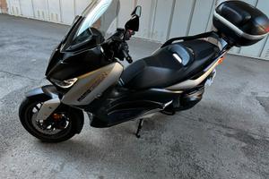 Yamaha XMax 400  Momo design