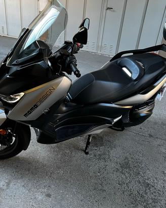 Yamaha XMax 400  Momo design