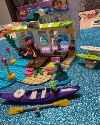 Lego Friends 41315 Surf Shop di Heartlake