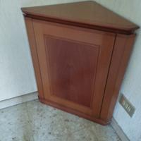 Mobile angolare in legno 