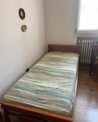 SGOMBERO Letto singolo in legno + rete