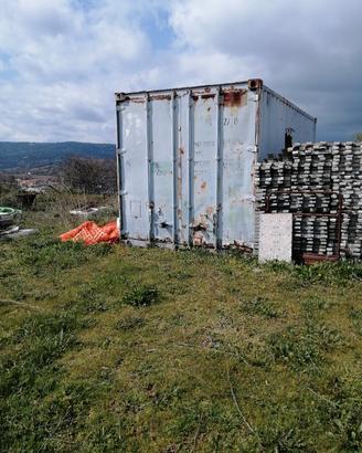 container 