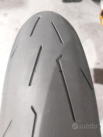 pirelli diablo rosso 4 corsa anteriore