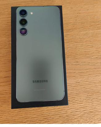 Samsung s23+ 256gb green ancora in garanzia  