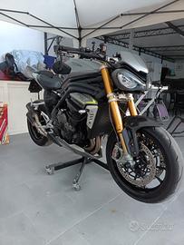 Triumph Speed triple 1200rs