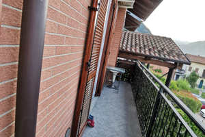 4 LOCALI in piccolo villaggio. 1°piano e mansarda