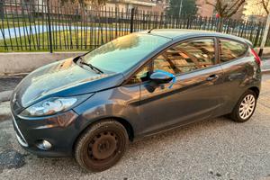 FORD FIESTA 1400 gpl