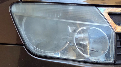 Sbiancamento fari auto