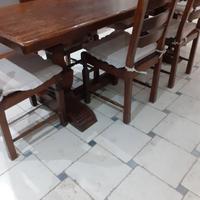 TAVOLO NOCE MASSELLO CON SEI SEDIE E CREDENZA