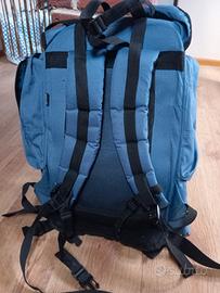 zaino da trekking blu