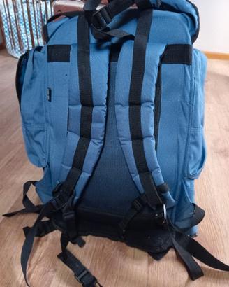 zaino da trekking blu