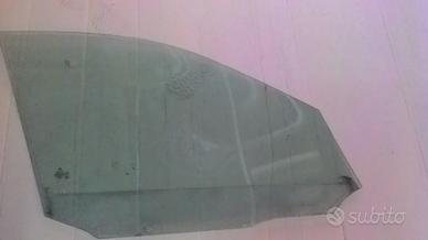 VETRO SCENDENTE ANTERIORE SINISTRO MERCEDES Classe