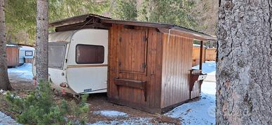 Roulotte Tabbert con pre-ingresso in legno di Pino