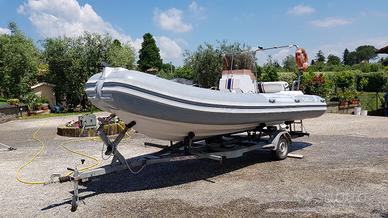 SACS 560 + EVINRUDE OCEAN PRO 90 CV + CARRELLO