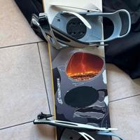 Tavola snoboard + scarponi snoboard