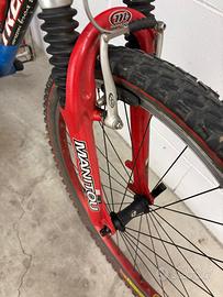 Bicicletta Trek in alluminio leggerissima