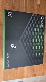 Xbox Series X 1 TB in condizioni pari al nuovo.