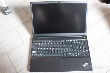 Pc Portatile Thinkpad E15 con Ryzen 7 4700