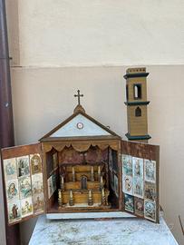 Tabernacolo antico a forma di chiesetta